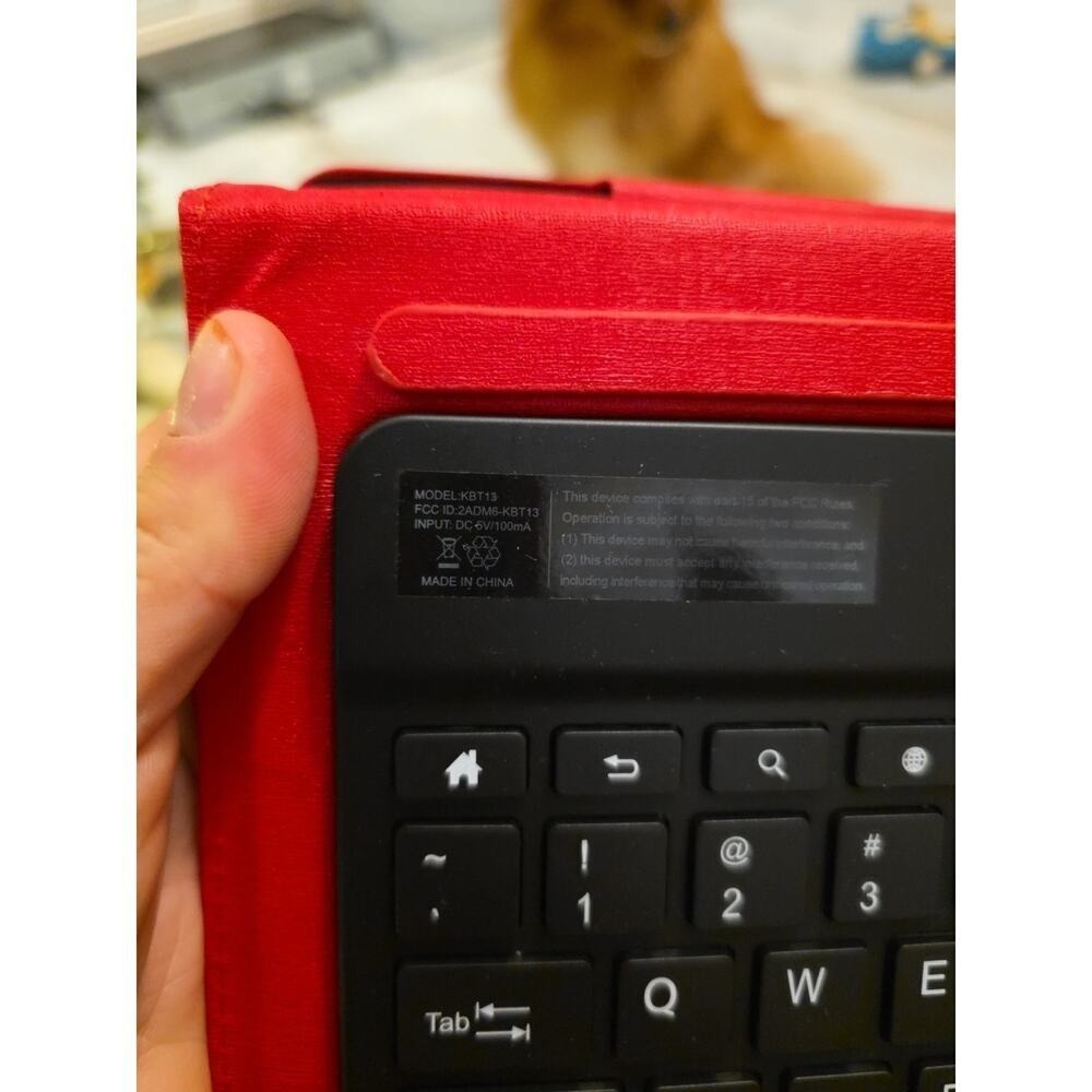 Bluetooth Tablet Keyboard Folio Case Red Model KBT13 Wireless QWERTY Slim F1 - Picture 6 of 16